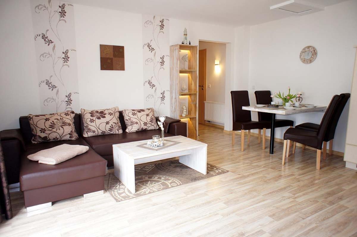 Haus Wyden Appartement Utersum Buitenkant foto